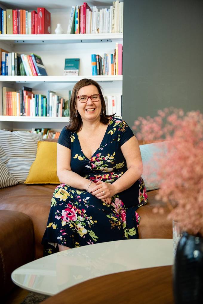 Dr. Claudia Nichterl