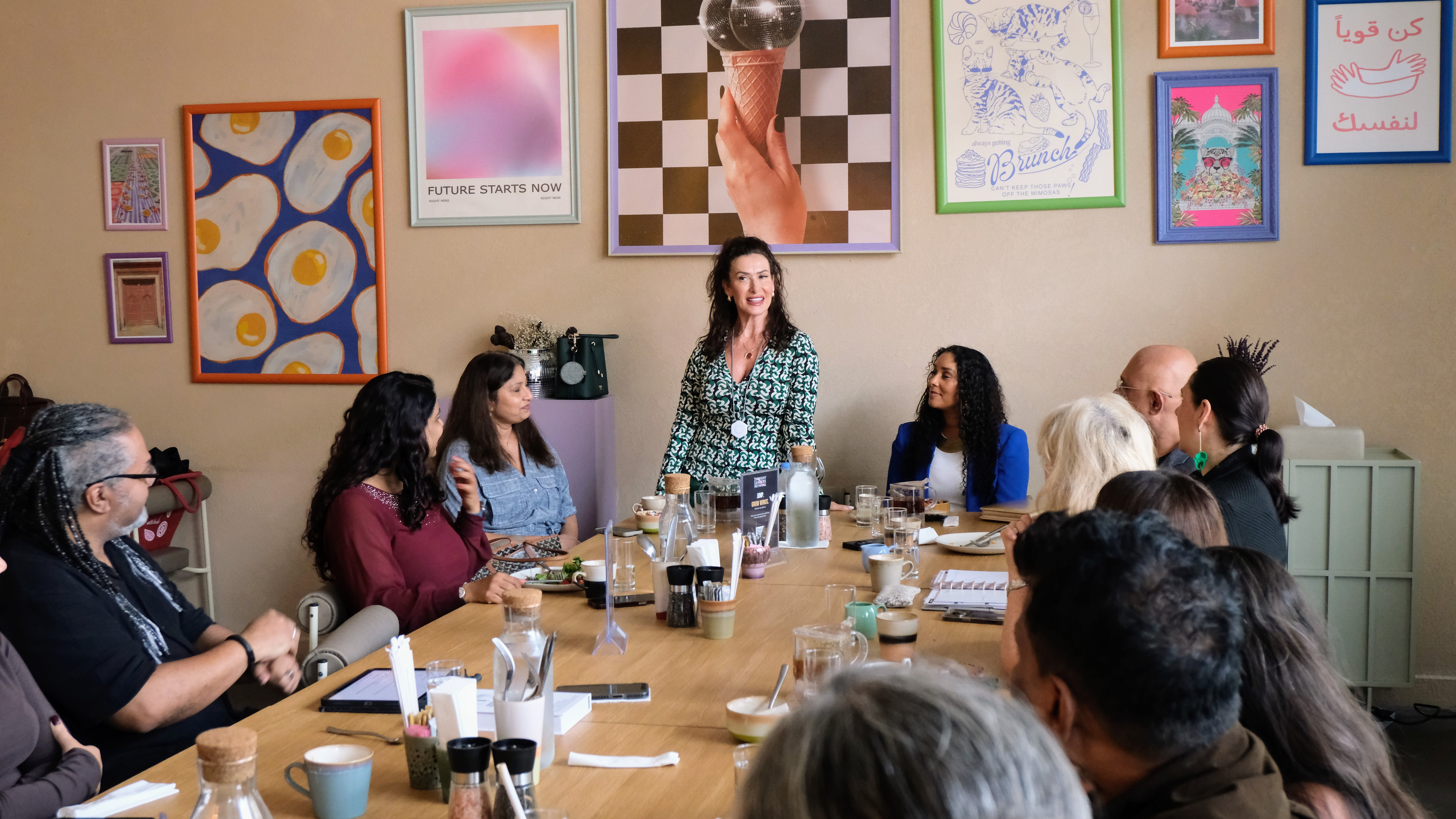Thought Leaders Breakfast Club members in a facilitated conversation