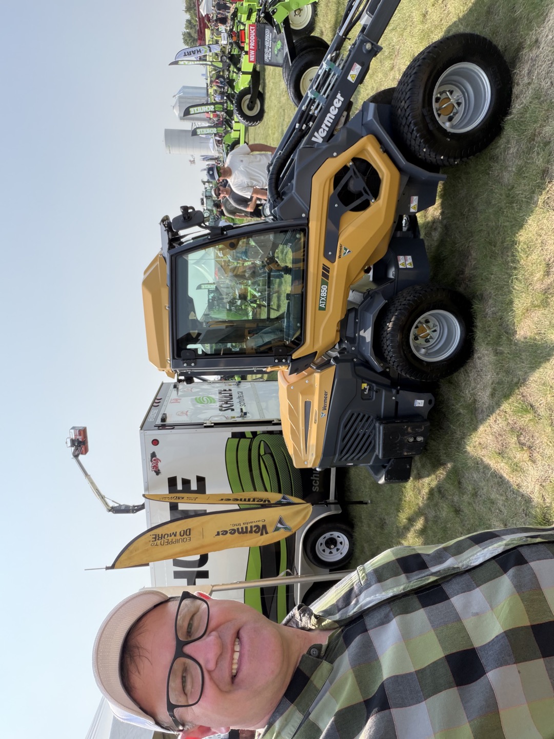 The Vermeer ATX850, with Schulte displays in the background.