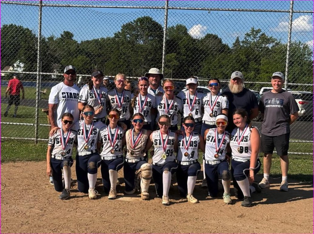 Stars FastPitch team with medals