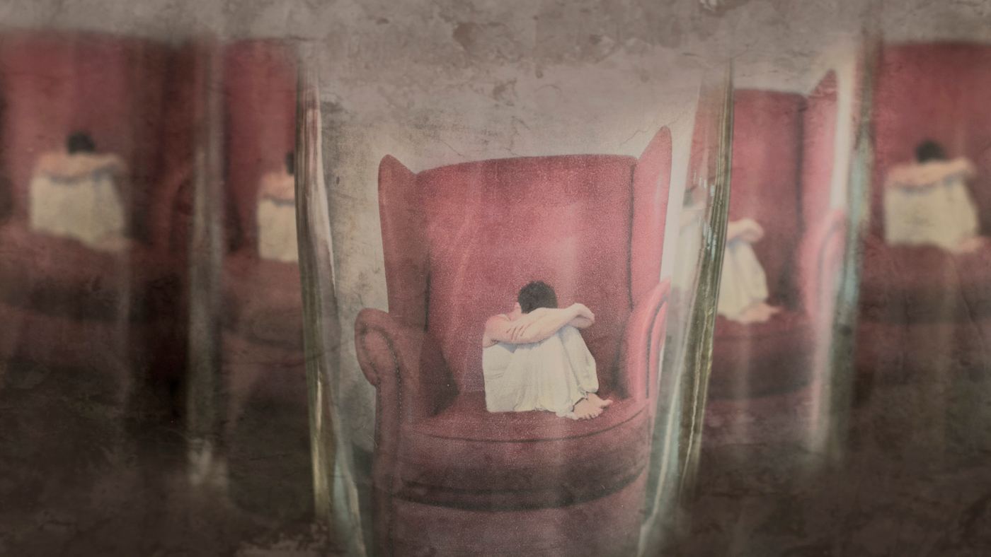 A piece made with the Refracted Impression technique by Debbie Basson