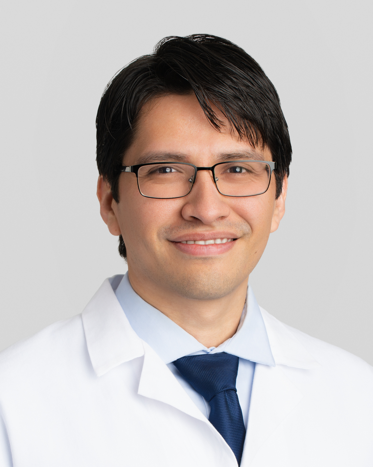 Daniel Aragón, MD, MBA - portrait