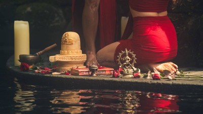 FREE list of Life-Changing Books on Tantra and Sacred Intimacy