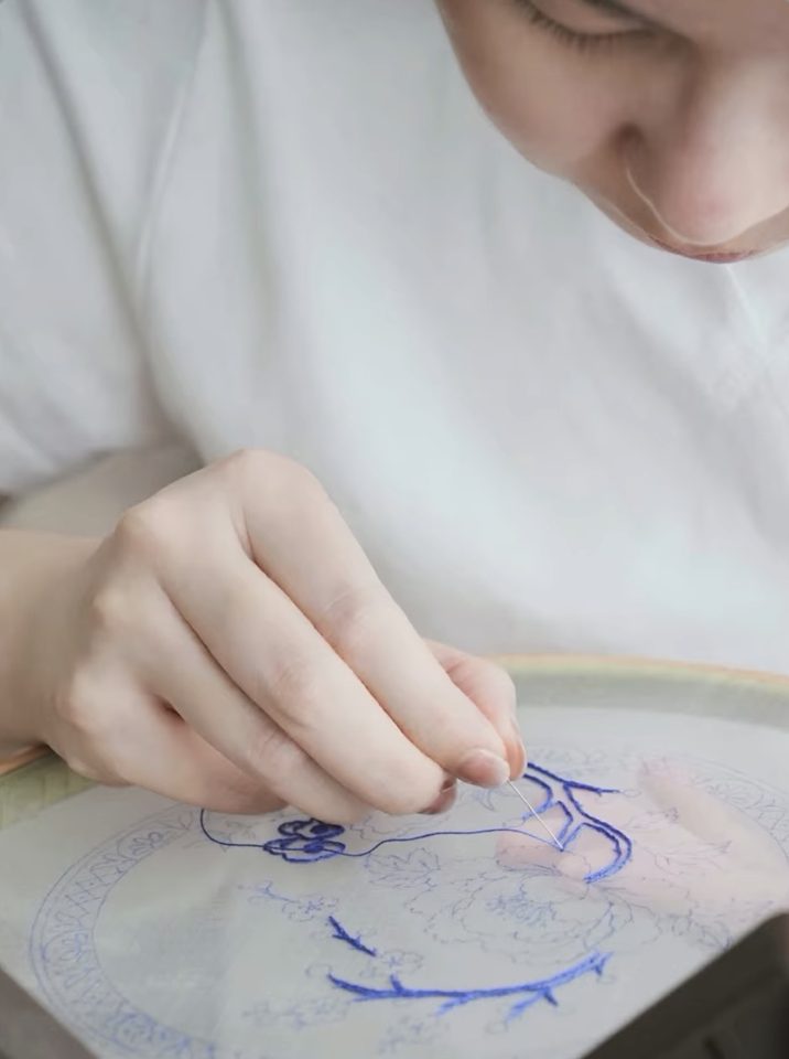 A student of the October Challenge at work