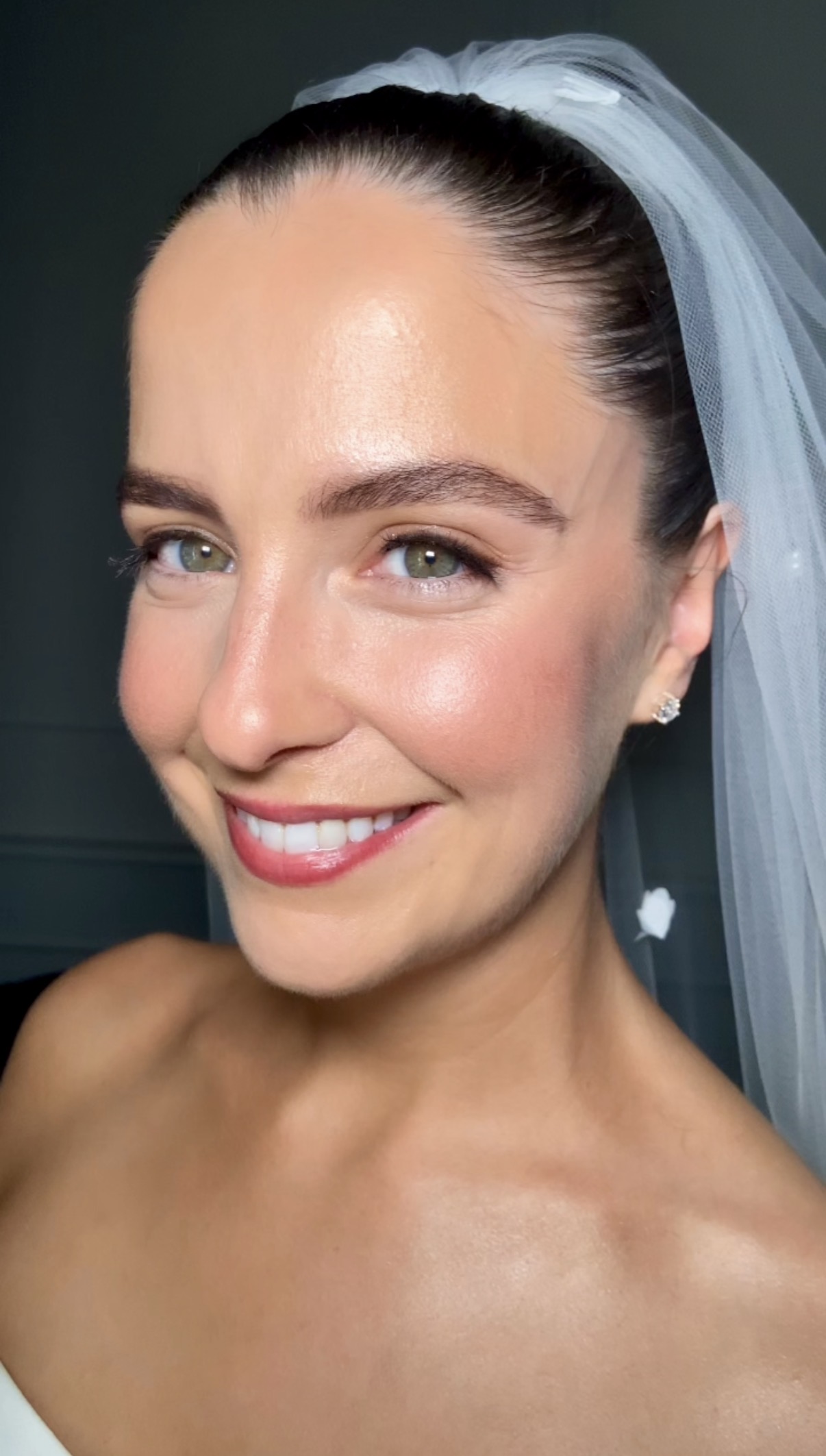 Bridal makeup by Jeanette Cronin
