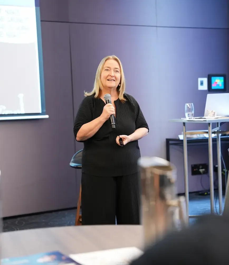 Jacqui Attard presenting to business coaches