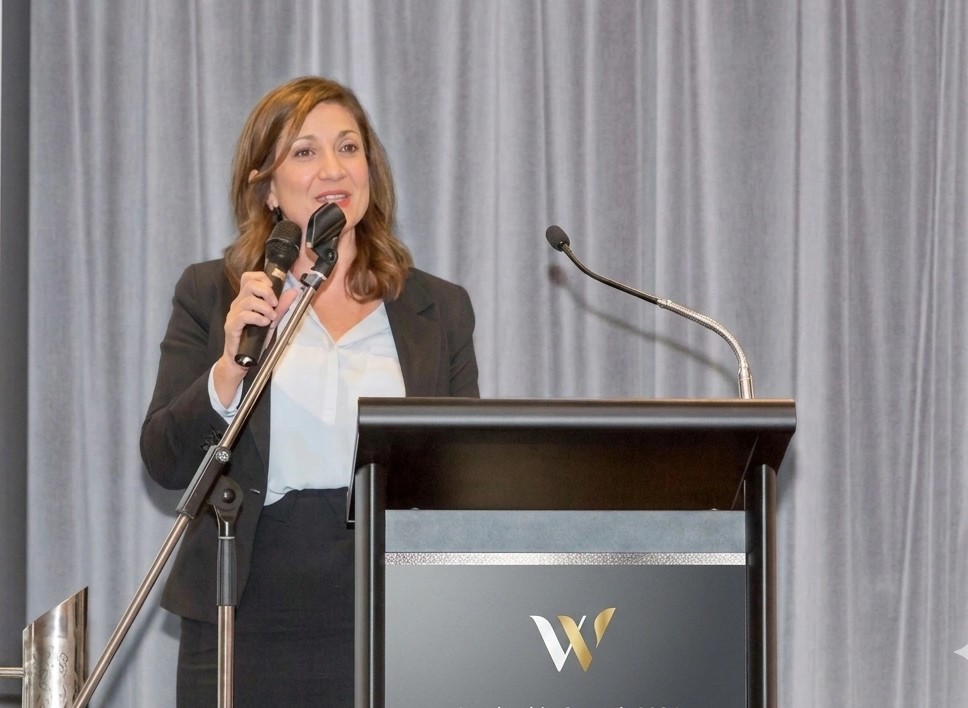Jacqui Attard presenting to business coaches
