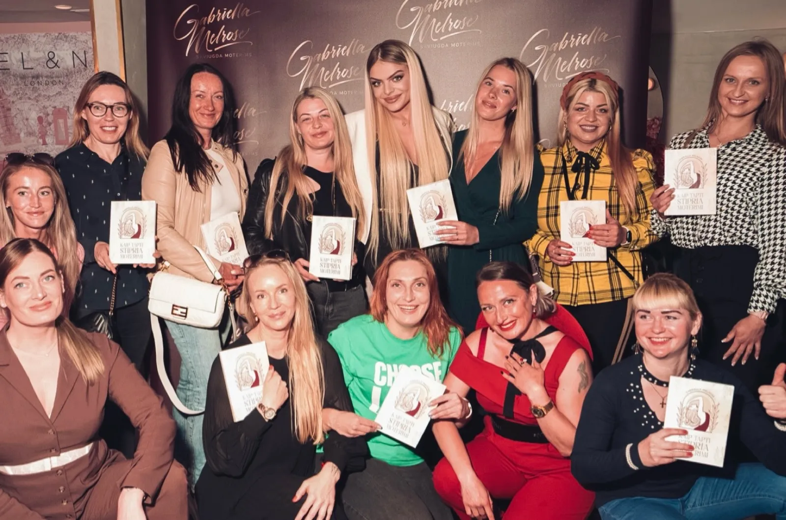 Gabriella Melrose su renginio dalyvėmis