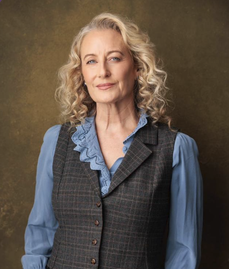 Ruth Wynne, actor and camera-confidence coach