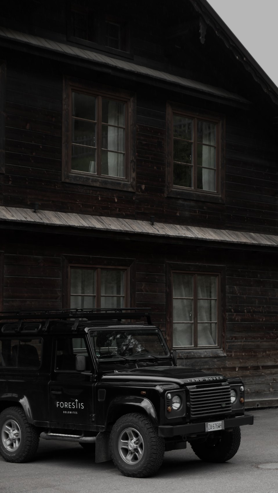 Land Rover Defender en FORESTIS, Dolomitas