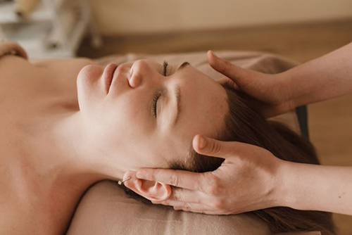 Marma therapy hands-on treatment session