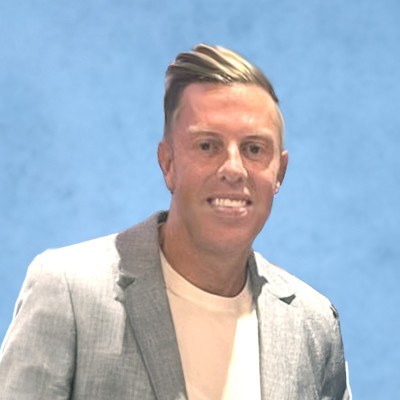 Steve Dampier headshot