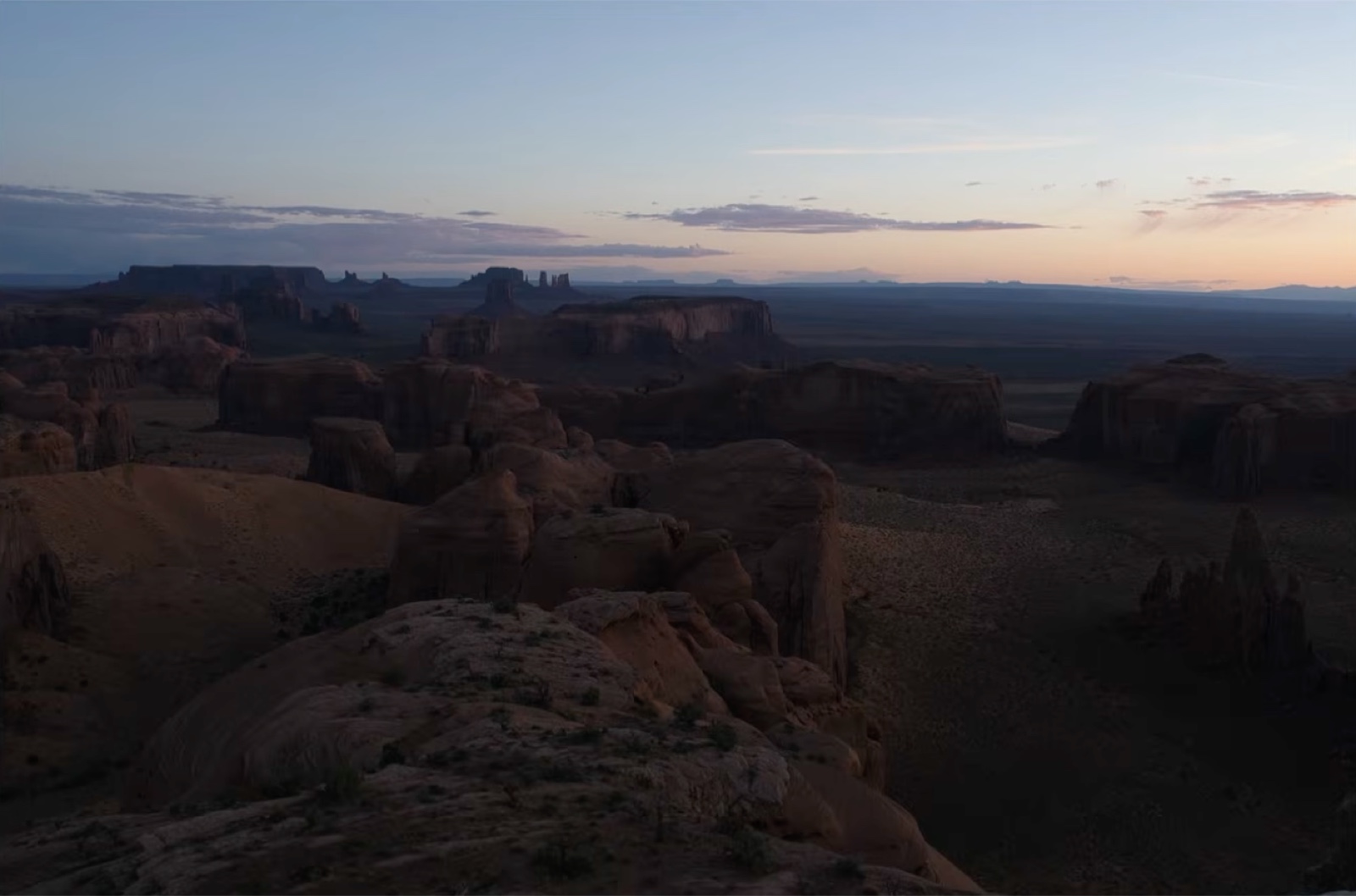 The Hunts Mesa overview of Monument Valley before editing in Luminar Neo