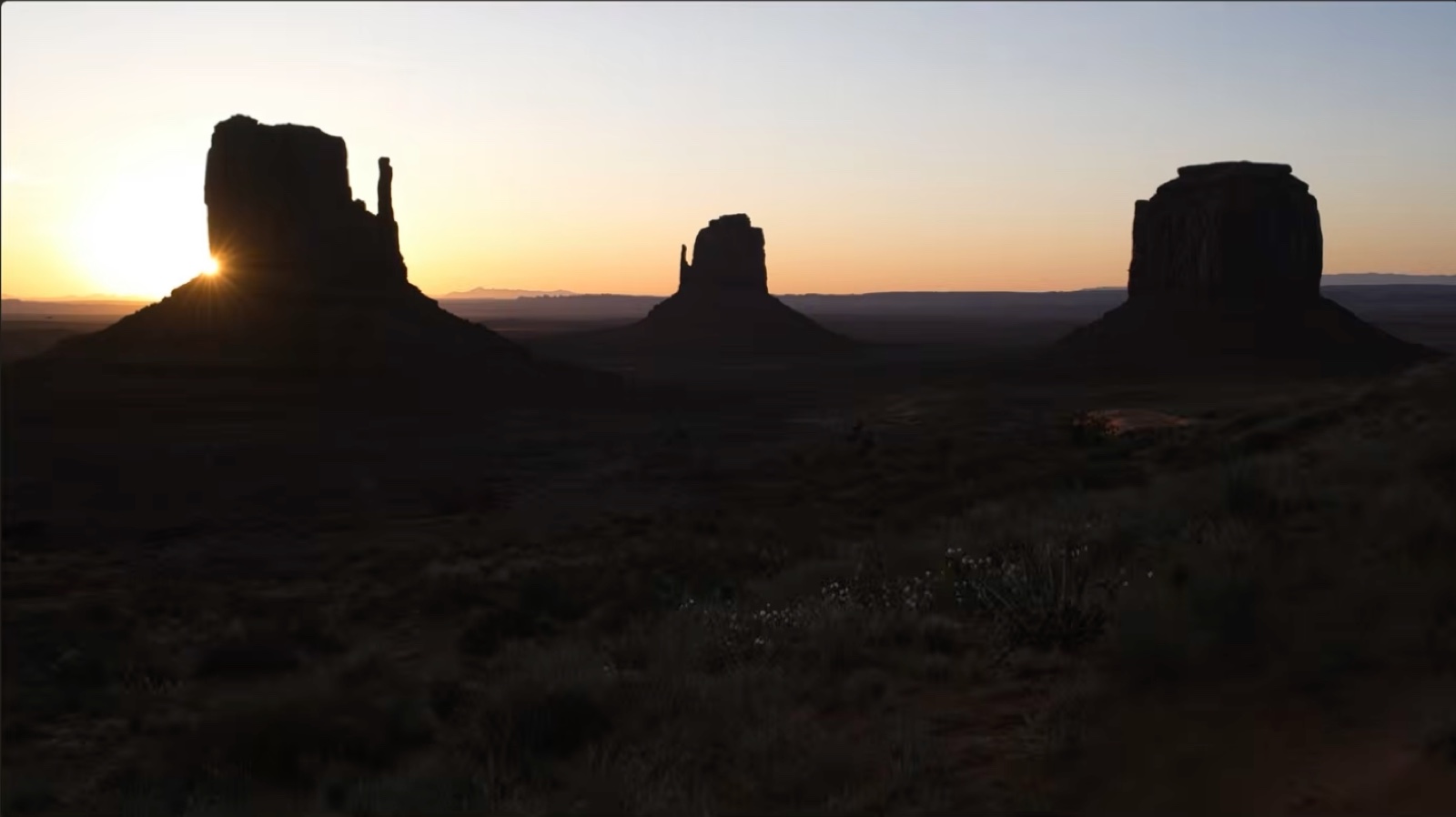 The Monument Valley sunrise after basic RAW develop, before Golden Hour and Light Depth