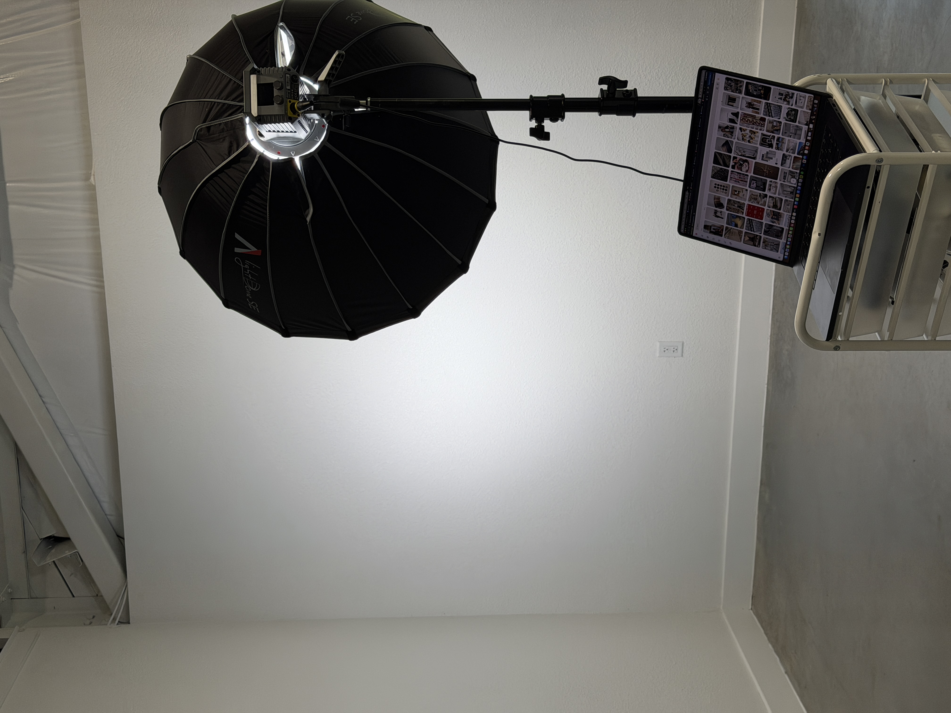 Lighting setup in the BYOB content studio