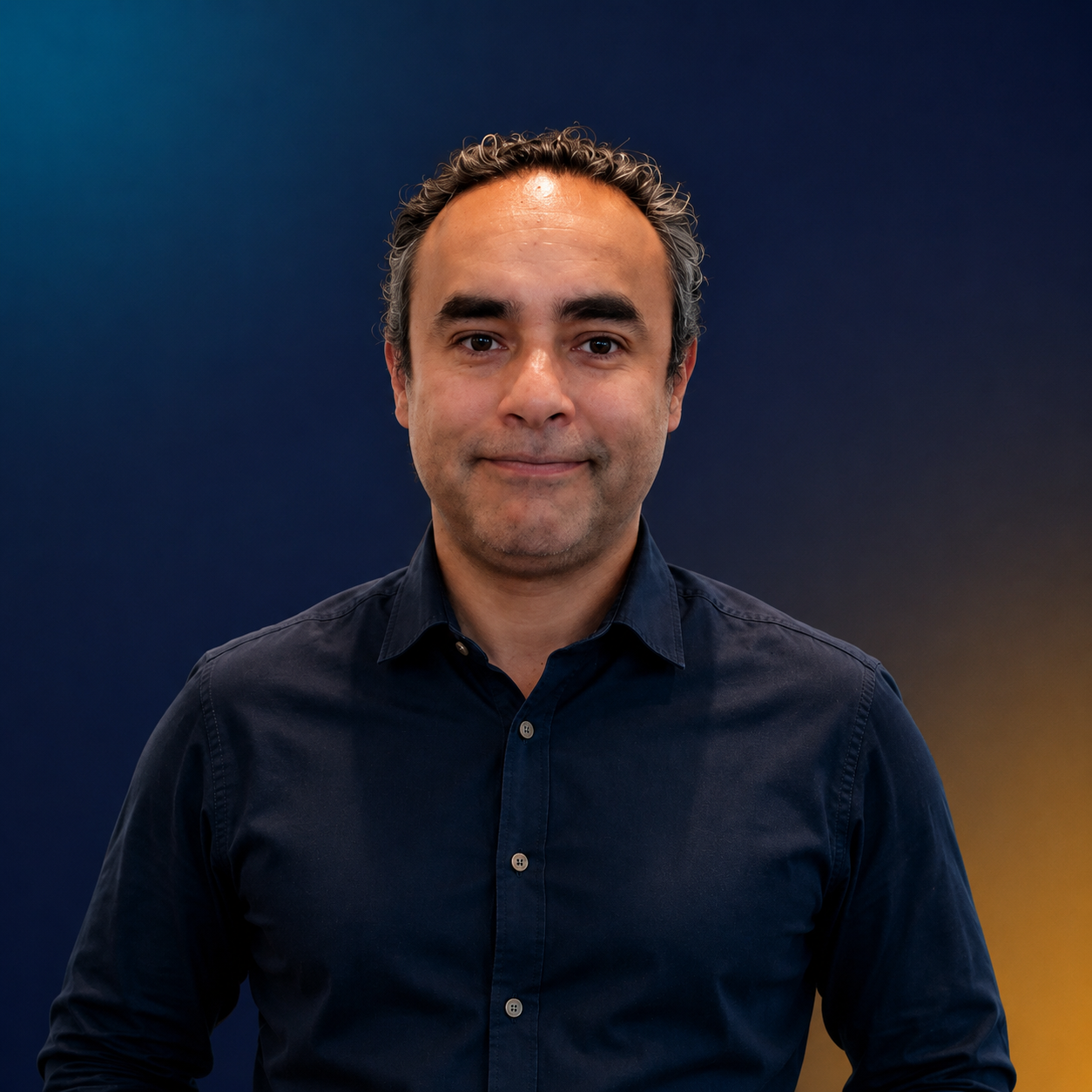 Pedro Armando Lozano, egresado de Universidad Expansión